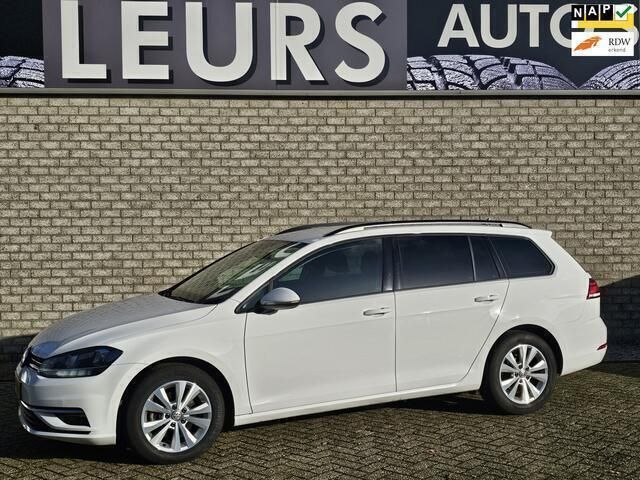 Wit Occasion 2018 VW Golf VII Comfortline Stationwagen | € 14.650 (Eerlijke prijs) - Afbeelding 1/4