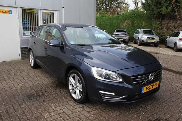 Occasion Volvo V60 Summum 215 PK (158 kW) 2013 Blauw Stationwagen