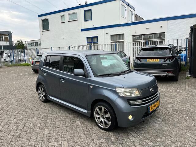Grijs Gebruikt 2007 Daihatsu Materia MPV | € 2.450 (Eerlijke prijs) - Afbeelding 1/4