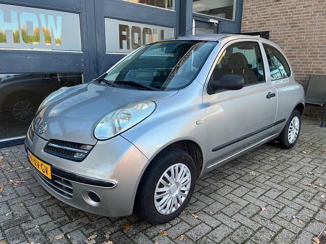 Grijs Gebruikt 2008 Nissan Micra Hatchback | € 1.950 (Eerlijke prijs) - Afbeelding 1/4