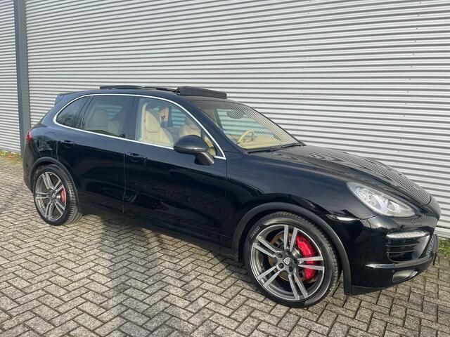 Zwart Gebruikt 2011 Porsche Cayenne Turbo SUV | € 22.950 - Afbeelding 1/4