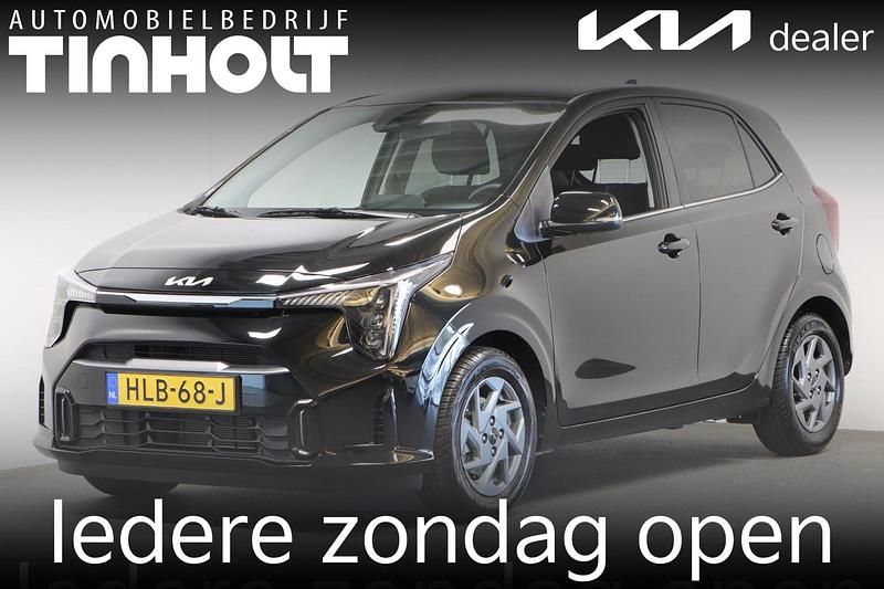 Zwart Occasion 2025 Kia Picanto Hatchback | € 19.450 (Eerlijke prijs) - Afbeelding 1/4