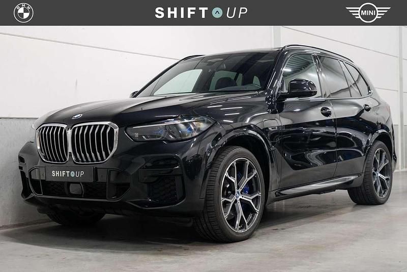 Zwart Gebruikt 2022 BMW X5 M Sport SUV | € 67.940 (Eerlijke prijs) - Afbeelding 1/3