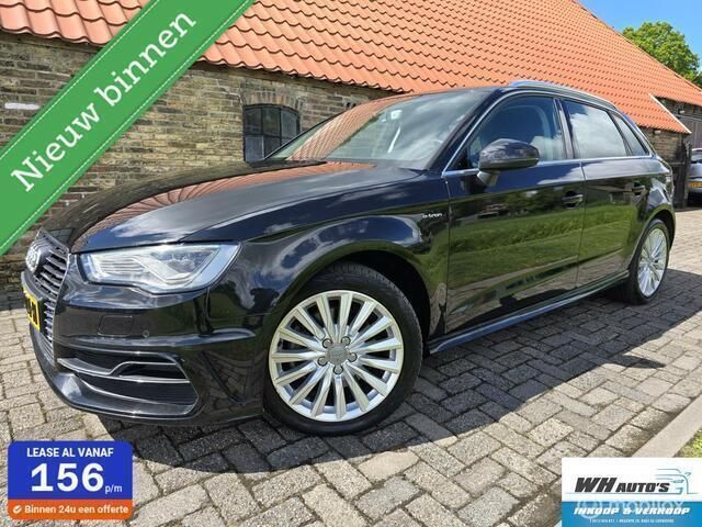 Zwart Gebruikt 2015 Audi A3 Sportback Attraction Hatchback | € 8.740 (Eerlijke prijs) - Afbeelding 1/4