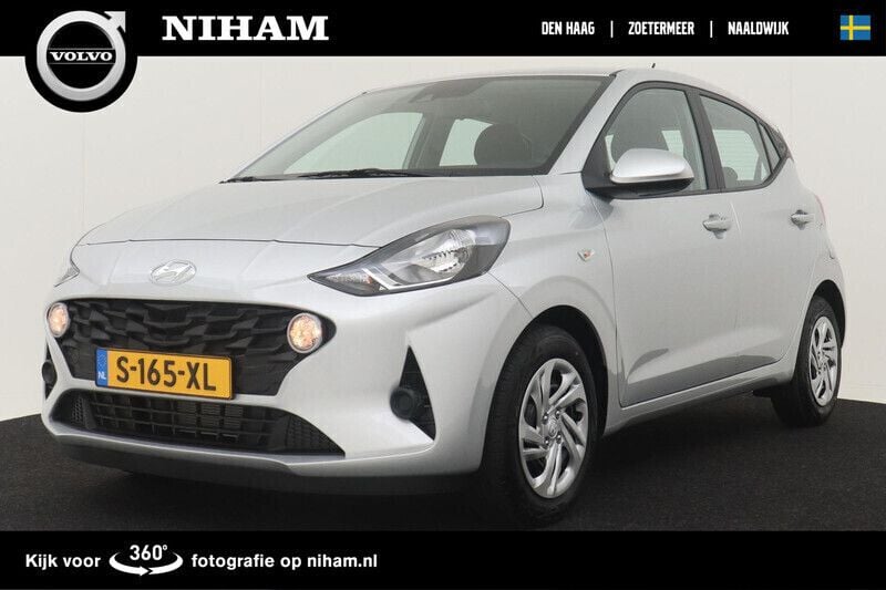 Grijs Gebruikt 2022 Hyundai i10 Comfort Hatchback | € 13.890 (Eerlijke prijs) - Afbeelding 1/4