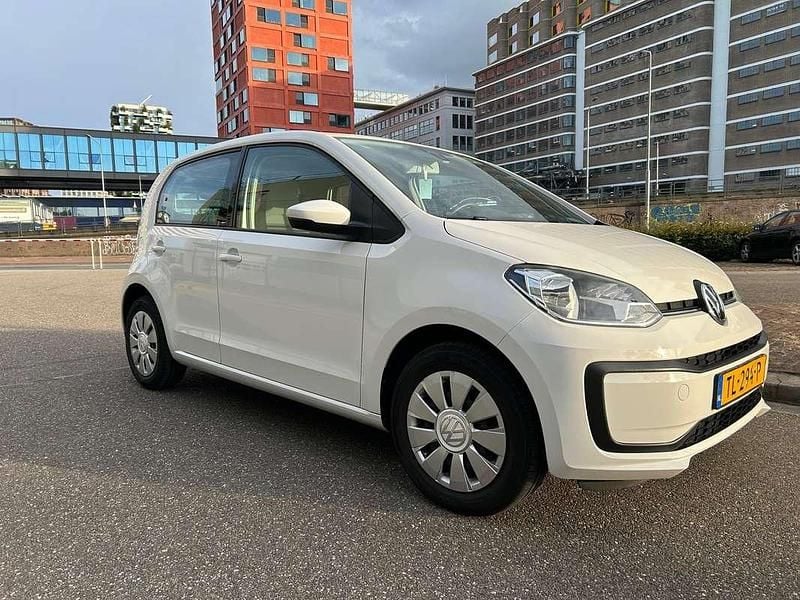 Wit Gebruikt 2018 VW up! Move Hatchback | € 8.000 (Goede deal) - Afbeelding 1/4