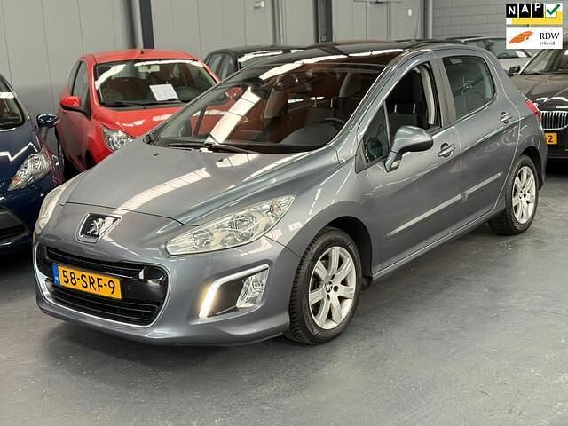 Grijs Gebruikt 2011 Peugeot 308 Hatchback | € 4.999 (Eerlijke prijs) - Afbeelding 1/4