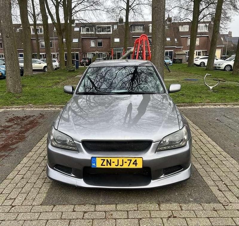 Occasion Lexus IS200 Executive Line 155 PK (114 kW) 1999 Grijs Sedan