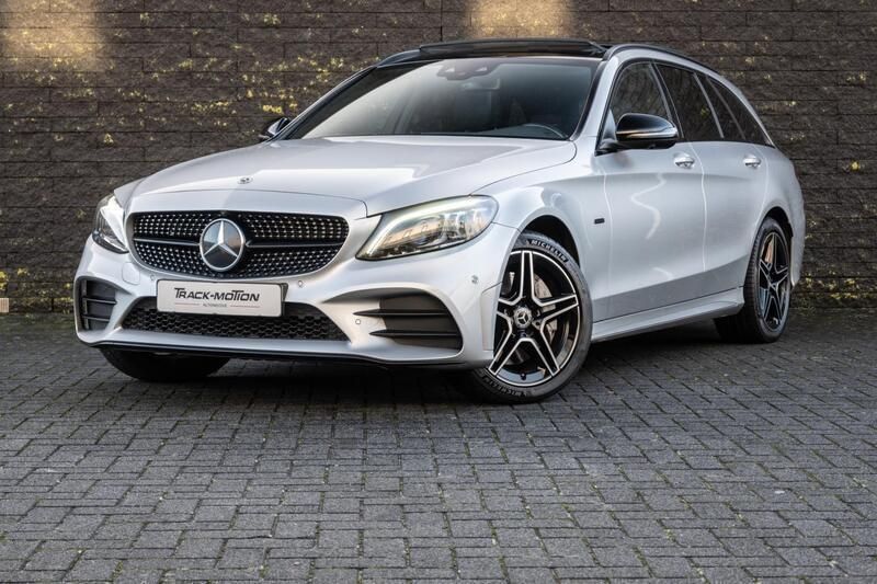 Grijs Gebruikt 2021 Mercedes E300 Business Stationwagen | € 25.950 (Super prijs) - Afbeelding 1/4