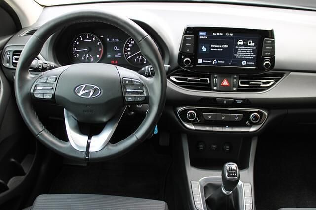 Grijs metallic Gebruikt 2021 Hyundai i30 Comfort Hatchback | € 17.945 (Super prijs) - Afbeelding 1/3