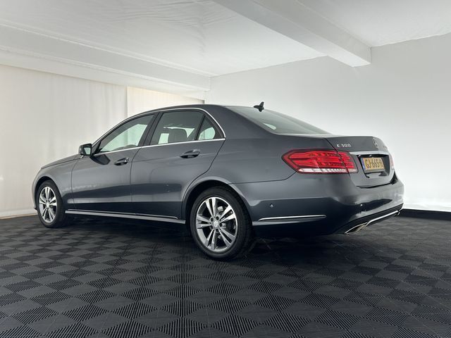Occasion Mercedes E300 Avantgarde 204 PK (150 kW) 2014 Steel gray (grijs metallic) Sedan