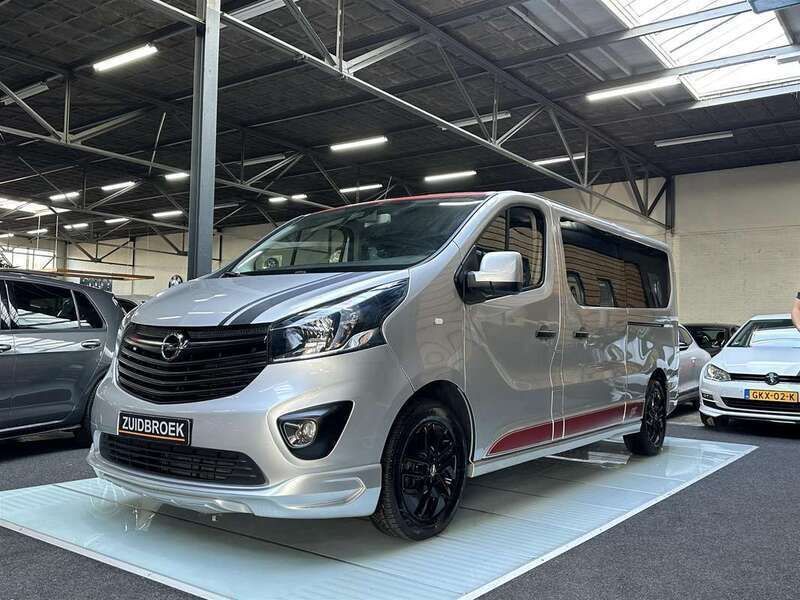 Grijs Gebruikt 2019 Opel Vivaro Van | € 24.999 - Afbeelding 1/4