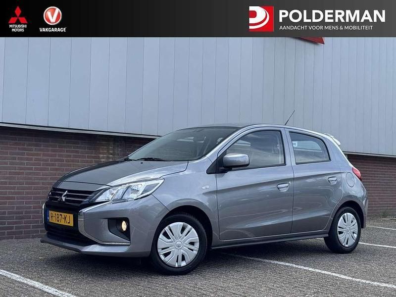 Grijs Gebruikt 2022 Mitsubishi Space Star Hatchback | € 12.450 (Eerlijke prijs) - Afbeelding 1/4