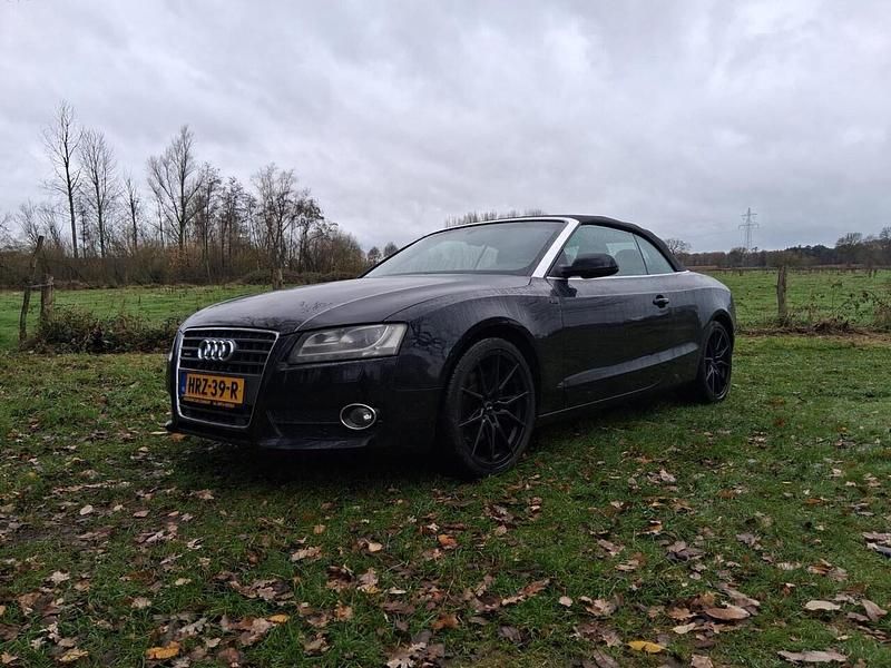 Zwart Gebruikt 2011 Audi A5 Cabriolet Cabriolet | € 12.999 - Afbeelding 1/4