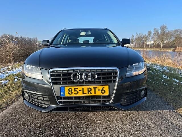 Occasion Audi A4 Business 120 PK (88 kW) 2010 Zwart (metallic) Stationwagen