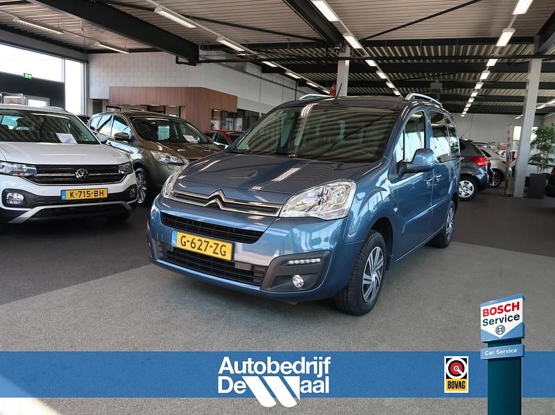 Blauw, metallic lak Occasion 2019 Citroën Berlingo Feel MPV | € 11.950 (Eerlijke prijs) - Afbeelding 1/4
