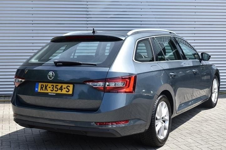 Occasion Skoda Superb Business Line 2018 Grijs Stationwagen