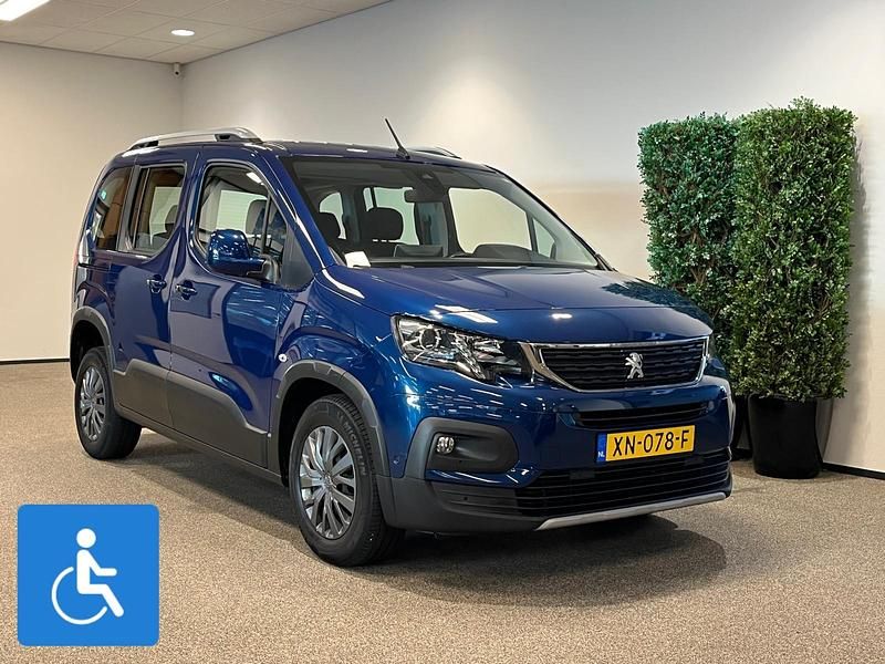 Blauw Gebruikt 2019 Peugeot Rifter MPV | € 37.950 - Afbeelding 1/3