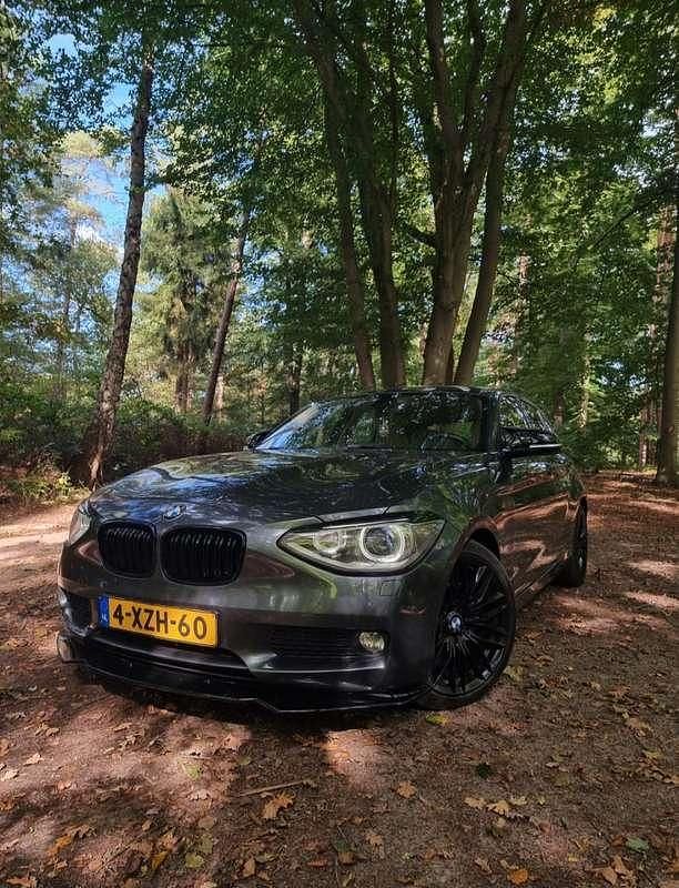 Grijs Gebruikt 2014 BMW 116 Hatchback | € 7.250 (Eerlijke prijs) - Afbeelding 1/4