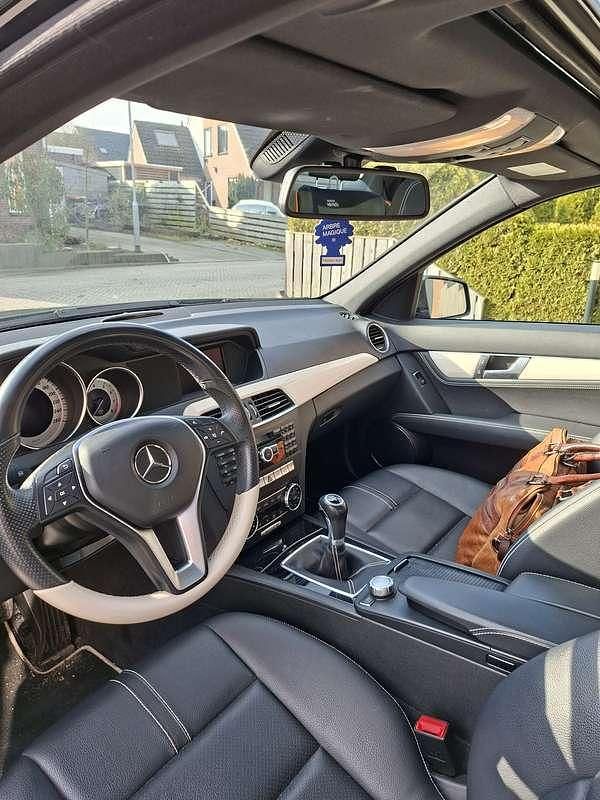 Occasion Mercedes C180 156 PK (114 kW) 2012 Zwart Stationwagen