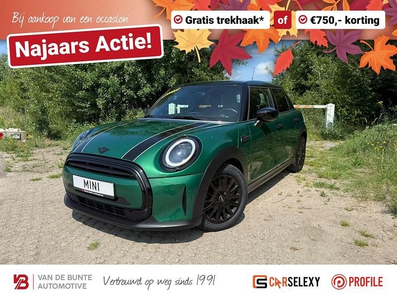 , metallic lak Gebruikt 2022 Mini Cooper Classic Hatchback | € 22.950 (Eerlijke prijs) - Afbeelding 1/3