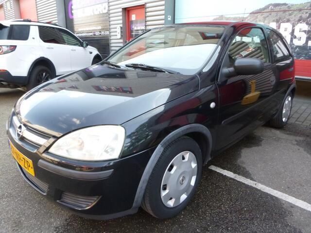Zwart Gebruikt 2004 Opel Corsa Hatchback | € 1.249 (Eerlijke prijs) - Afbeelding 1/4