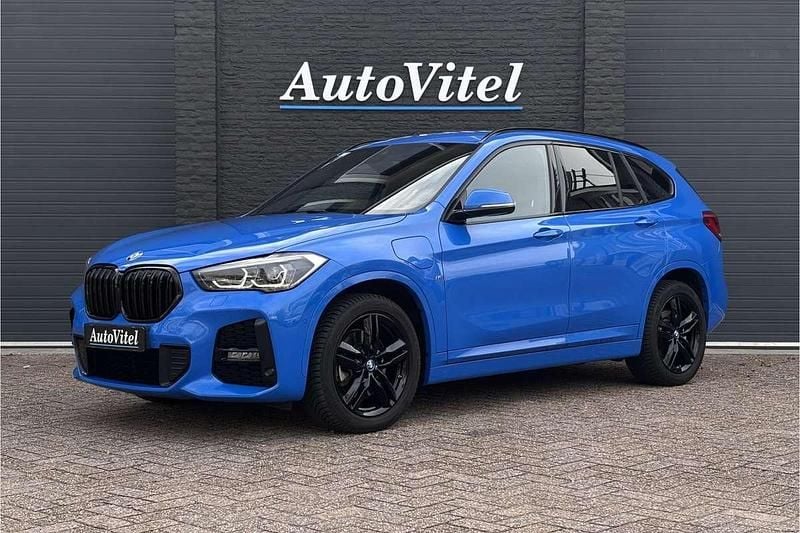 Blauw Gebruikt 2021 BMW X1 M Sport SUV | € 28.445 (Goede deal) - Afbeelding 1/3