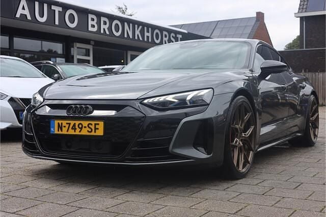 Grijs Gebruikt 2021 Audi e-tron GT quattro Comfort Sedan | € 49.950 (Iets duurder) - Afbeelding 1/4