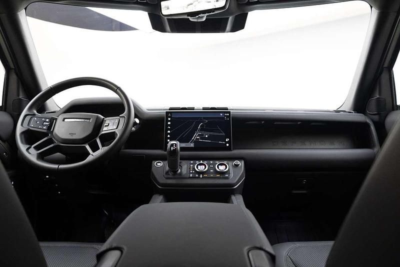Occasion Land Rover Defender SE Dynamic 300 PK (220 kW) 2024 Groen SUV