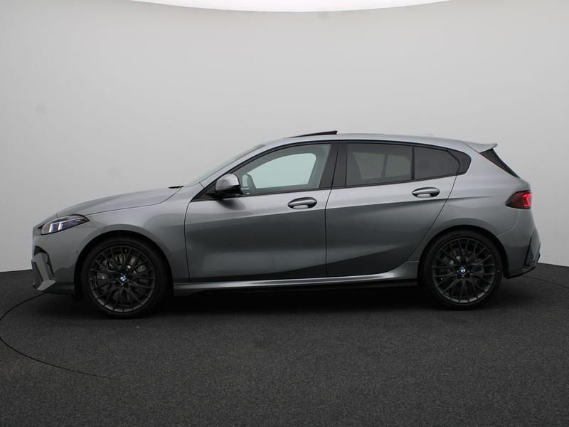 Occasion BMW 120 Comfort Edition 170 PK (125 kW) 2026 Grijs Hatchback