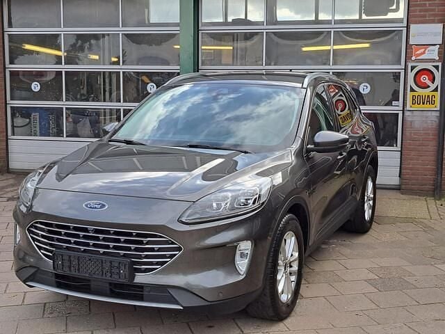 Grijs Gebruikt 2020 Ford Kuga Titanium SUV | € 20.950 (Eerlijke prijs) - Afbeelding 1/4