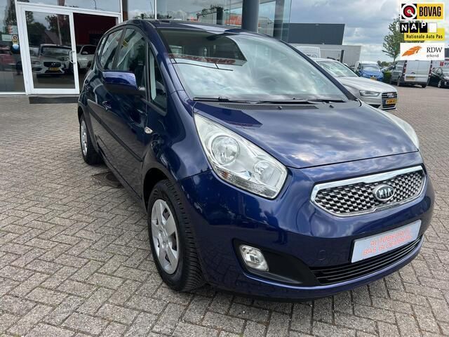 Blauw, metallic lak Gebruikt 2011 Kia Venga Hatchback | € 5.940 (Eerlijke prijs) - Afbeelding 1/4