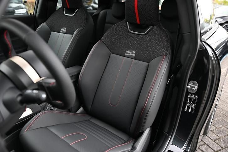 Occasion Mini John Cooper Works 204 PK (150 kW) 2025 Grijs Hatchback