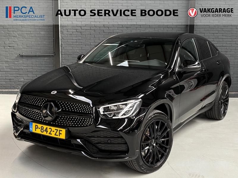 Zwart Gebruikt 2021 Mercedes GLC300 Business Coupé | € 45.725 (Super prijs) - Afbeelding 1/4