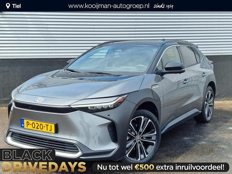 Grijs Gebruikt 2022 Toyota bZ4X Edition SUV | € 34.900 (Eerlijke prijs) - Afbeelding 1/4