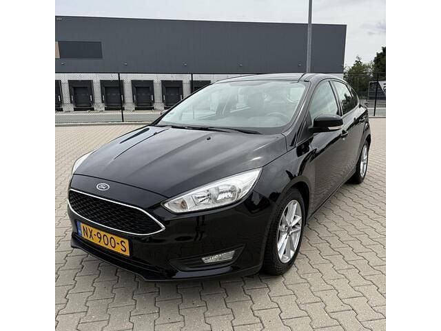 Zwart Gebruikt 2017 Ford Focus Titanium Hatchback | € 6.950 (Super prijs) - Afbeelding 1/4