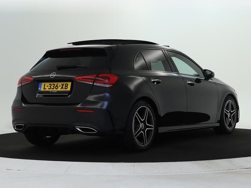 Occasion Mercedes A180 Business 136 PK (100 kW) 2021 Zwart Hatchback