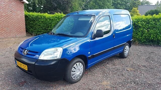 Overige Occasion 2005 Peugeot Partner Avantage MPV | € 1.950 (Iets duurder) - Afbeelding 1/4