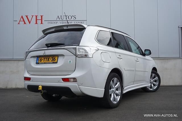 Occasion Mitsubishi Outlander Instyle 121 PK (88 kW) 2014 Wit SUV