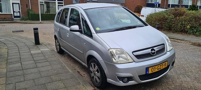 Grijs Gebruikt 2008 Opel Meriva MPV | € 1.200 (Goede deal) - Afbeelding 1/4