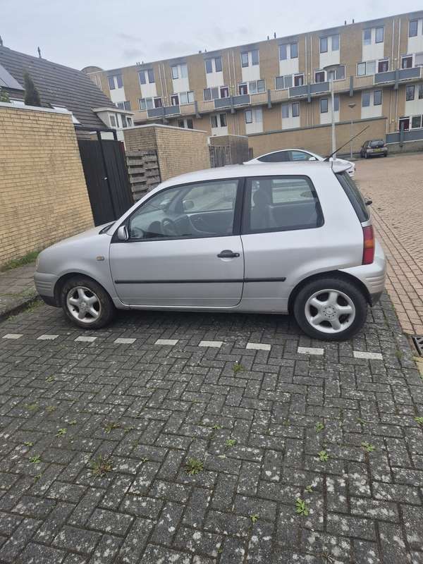 Grijs Gebruikt 1999 Seat Arosa Hatchback | € 850 (Eerlijke prijs) - Afbeelding 1/4