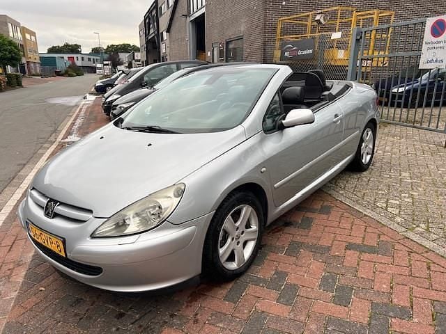 Grijs Gebruikt 2004 Peugeot 307 CC Cabriolet | € 2.750 - Afbeelding 1/4
