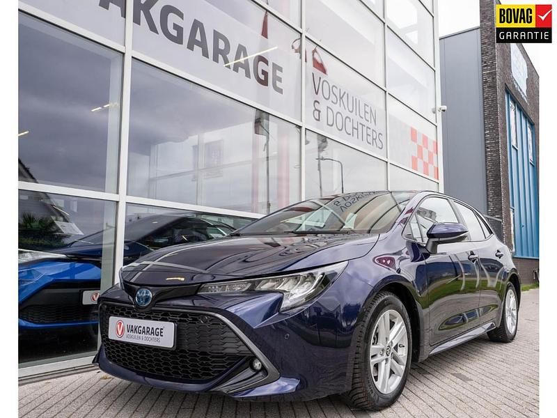 Blauw Occasion 2022 Toyota Corolla Hatchback | € 21.950 (Goede deal) - Afbeelding 1/4
