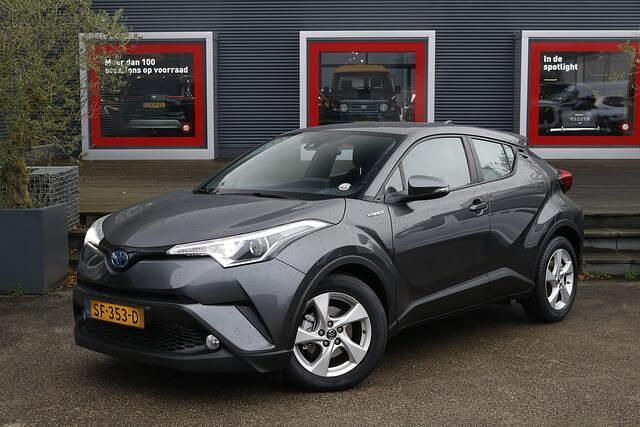 Grijs Gebruikt 2018 Toyota C-HR Active SUV | € 16.950 (Eerlijke prijs) - Afbeelding 1/4