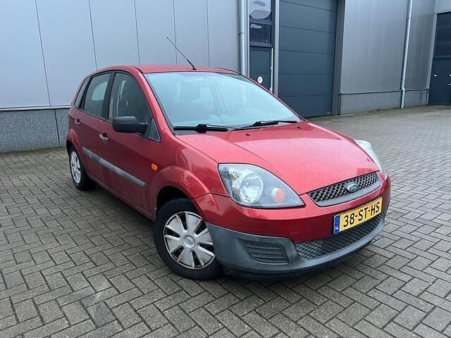 Occasion Ford Fiesta 69 PK (50 kW) 2006 Oranje Hatchback