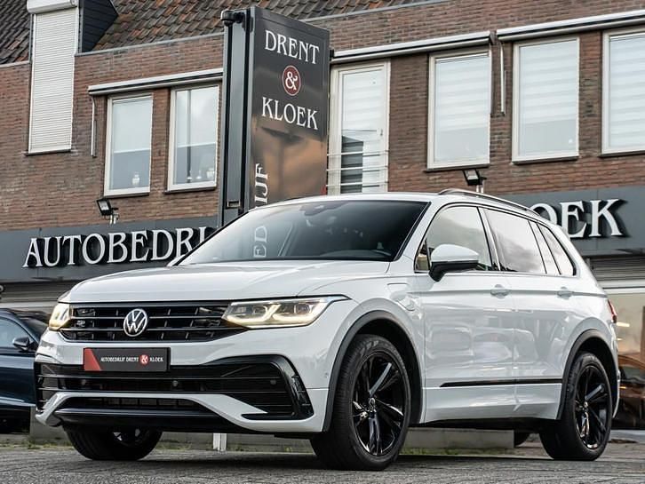 Wit Occasion 2021 VW Tiguan Business+ SUV | € 29.450 (Eerlijke prijs) - Afbeelding 1/4