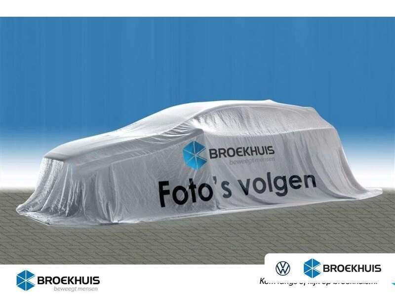 Grijs, metallic lak Gebruikt 2017 VW Tiguan Highline SUV | € 20.950 (Goede deal) - Afbeelding 1/2