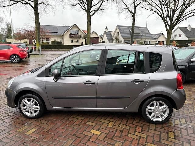 Occasion Renault Grand Modus Expression 2008 Grijs (metallic) MPV