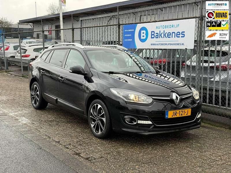 Zwart Occasion 2016 Renault Mégane GrandTour Bose Edition Stationwagen | € 7.445 (Eerlijke prijs) - Afbeelding 1/4