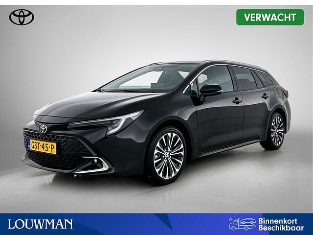 Zwart (metallic) Occasion 2025 Toyota Corolla Premium Stationwagen | € 32.945 (Eerlijke prijs) - Afbeelding 1/4